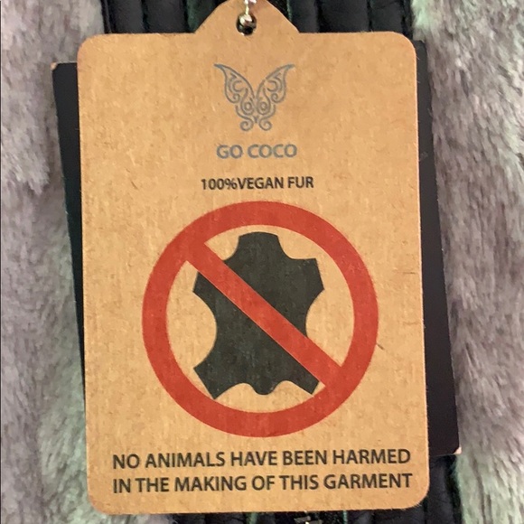 Go Coco Faux fur/leather zip up vest NWT - Picture 4 of 6